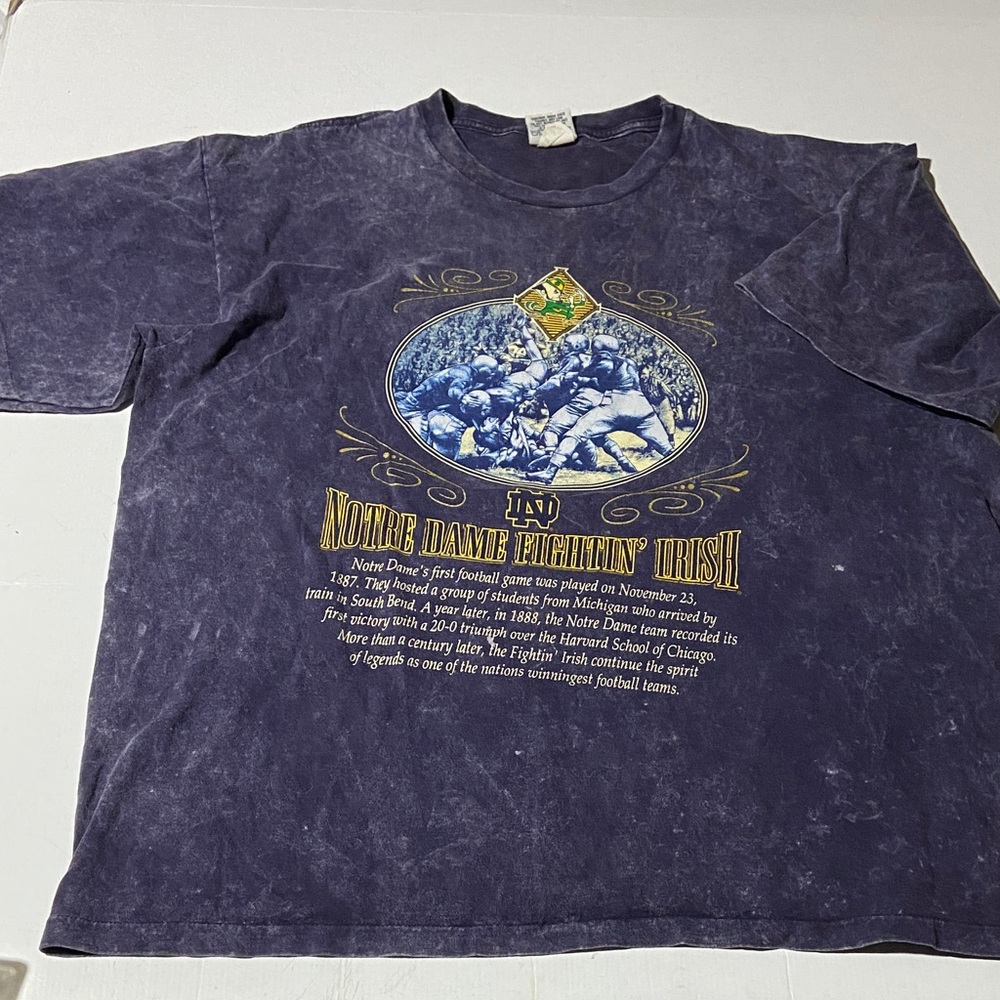Notre Dame Fighting Irish Vintage Adults Single Stitch T-Shirt - Purple